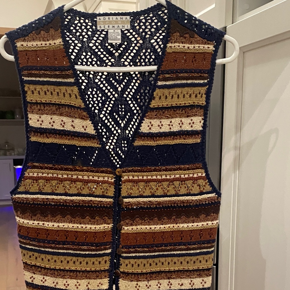 SZ M colorful crocheted vest